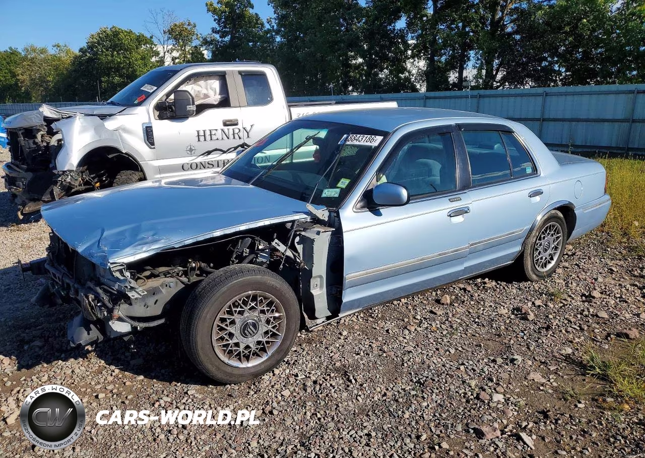 2000 Mercury Grand Marquis Gs – zdjęcie 1 z 12