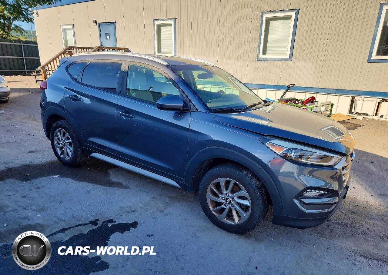 2017 Hyundai Tucson Se VIN:KM8J3CA48HU523460 - 4