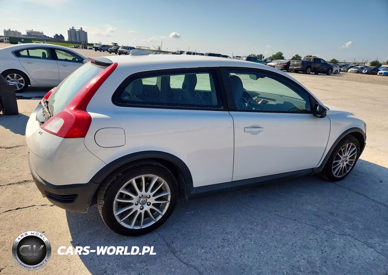 2010 Volvo C30 T5 VIN:YV1672MK4A2174182 - 3
