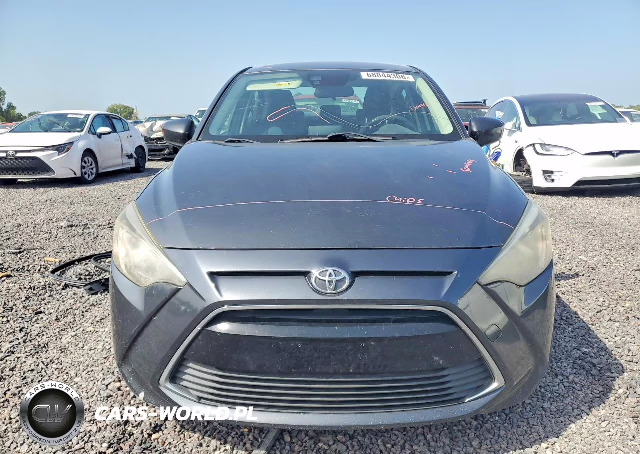 2018 Toyota Yaris Ia Base VIN:3MYDLBYV6JY306410 - 5