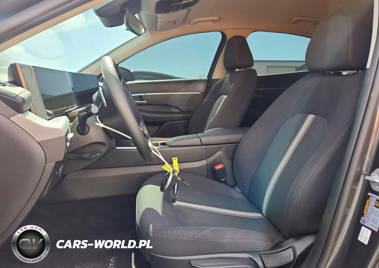 2026 Hyundai Sonata Hybrid Blue VIN:KMHL24JJ2TA154452 - 7