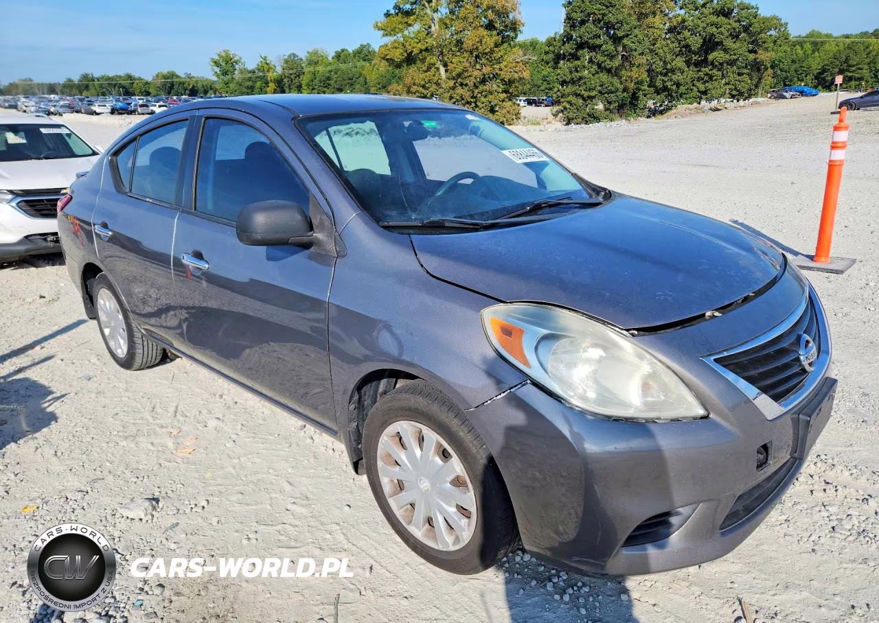 2013 Nissan Versa 1.6 S VIN:3N1CN7AP5DL868770 - 4