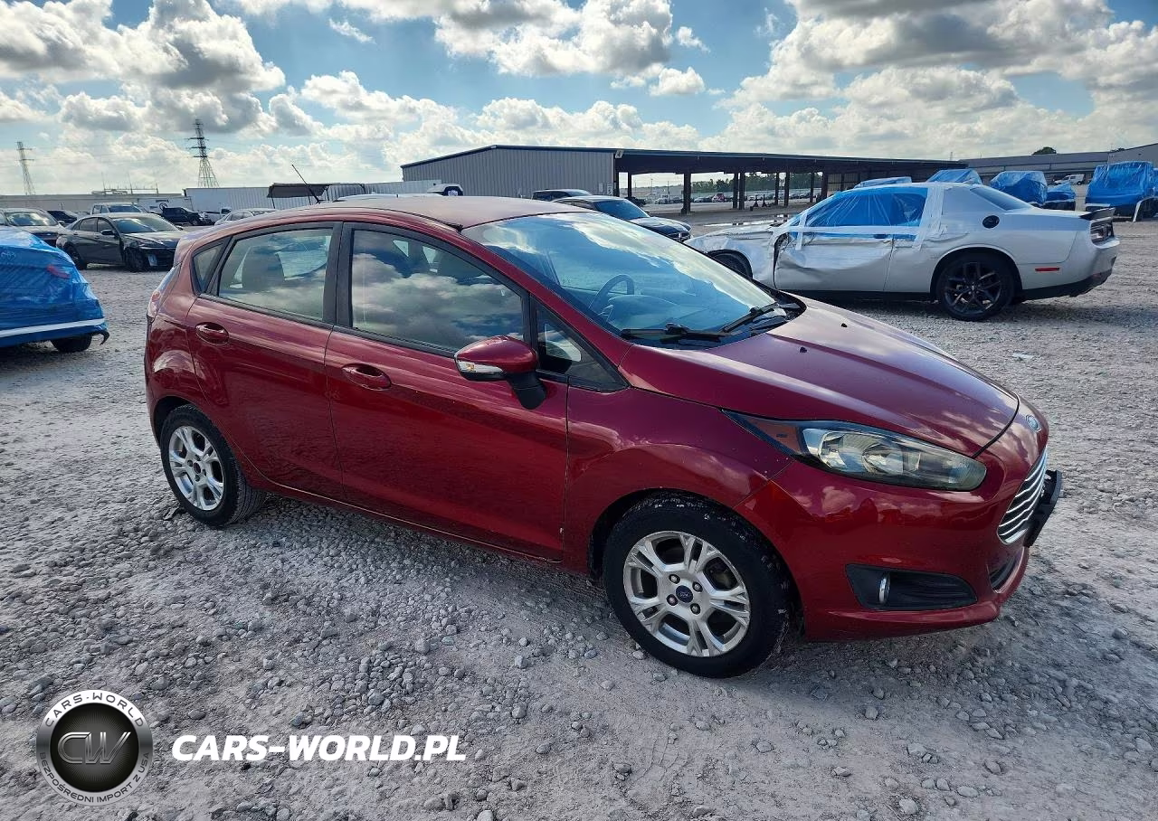 2015 Ford Fiesta Se VIN:3FADP4EJ6FM117924 - 4