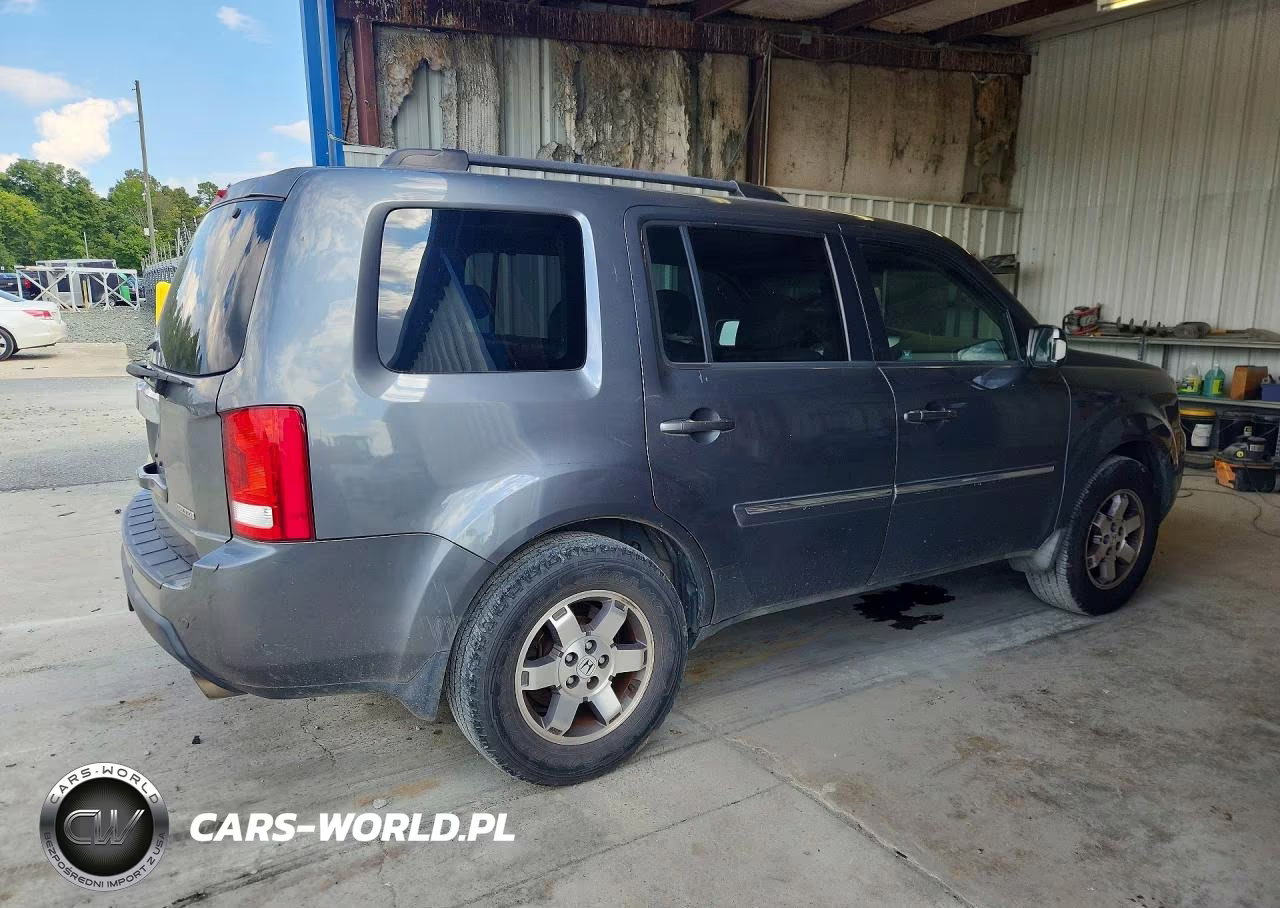 2010 Honda Pilot Touring VIN:5FNYF3H90AB023044 - 3
