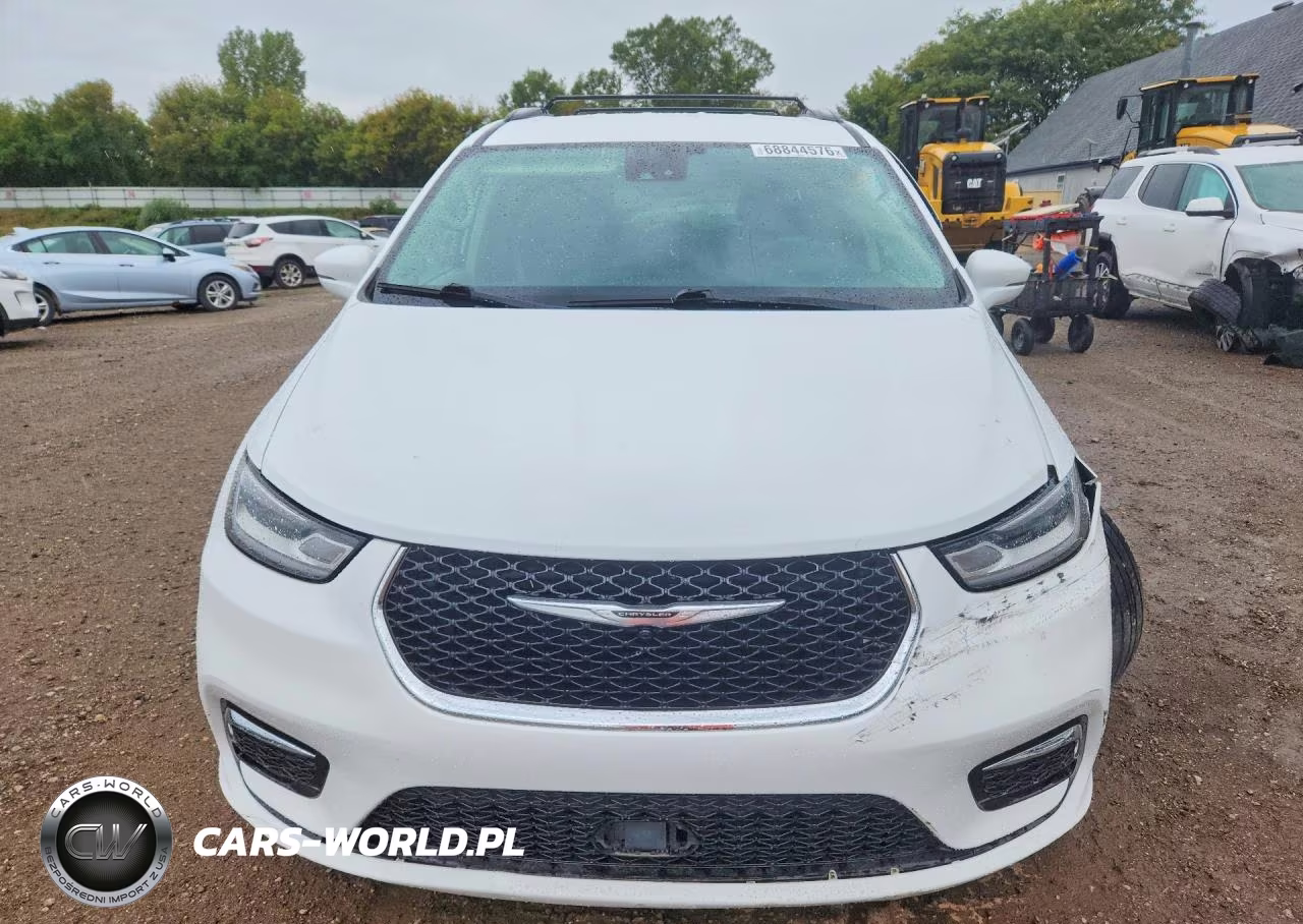 2022 Chrysler Pacifica Touring L VIN:2C4RC1BG6NR141571 - 5