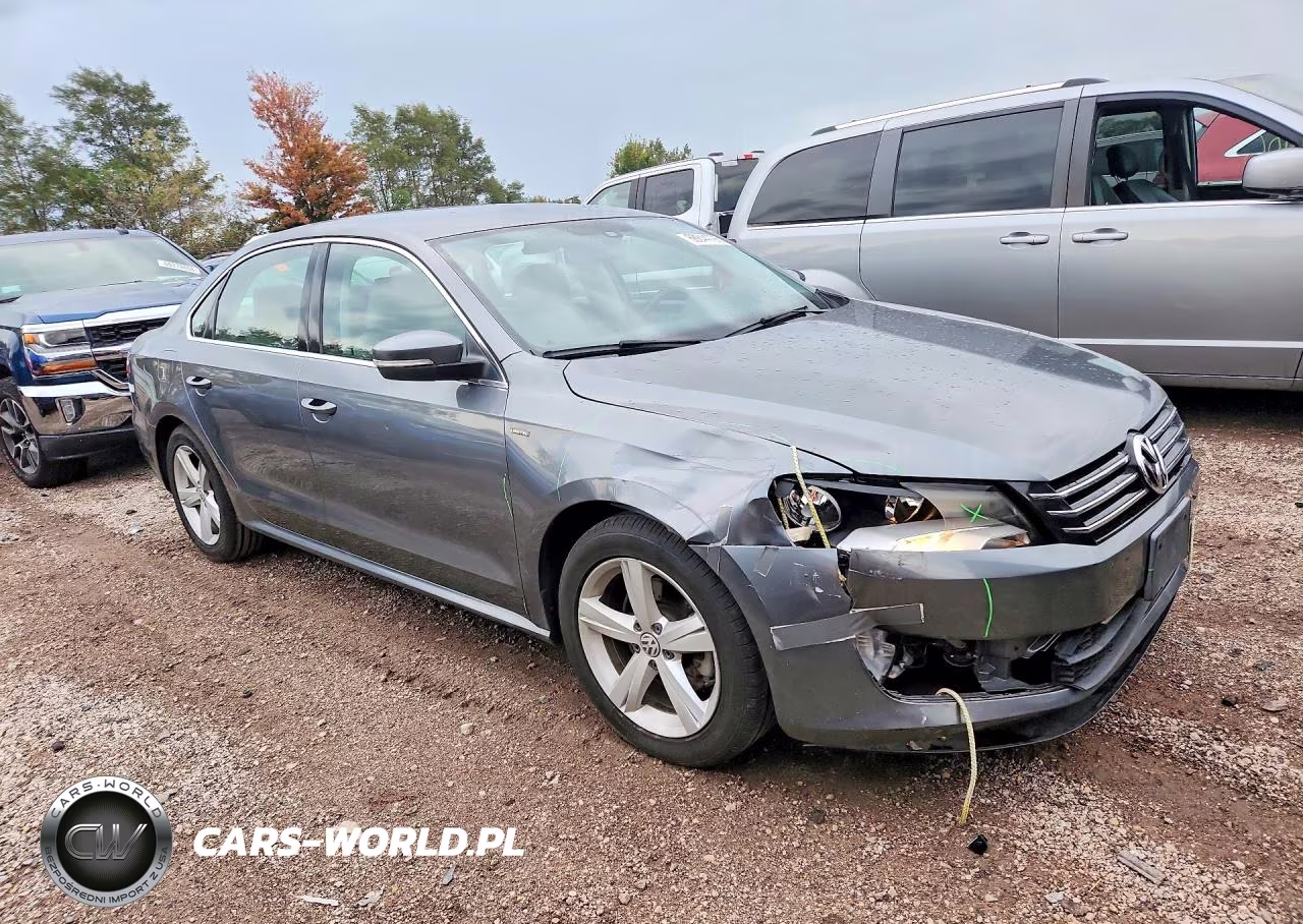 2015 Volkswagen Passat S VIN:1VWAT7A36FC103246 - 4