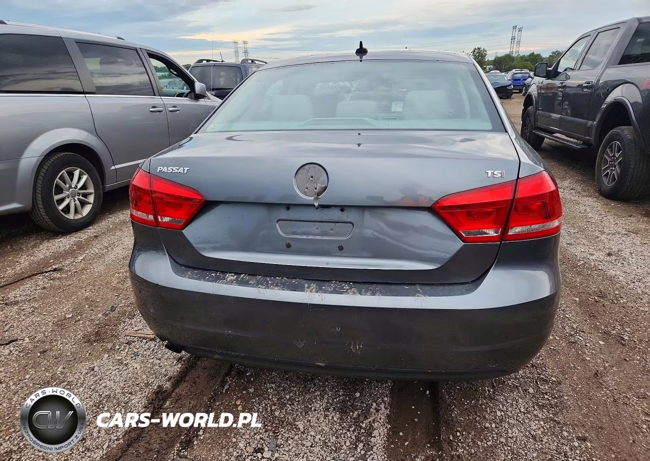 2015 Volkswagen Passat S VIN:1VWAT7A36FC103246 - 6