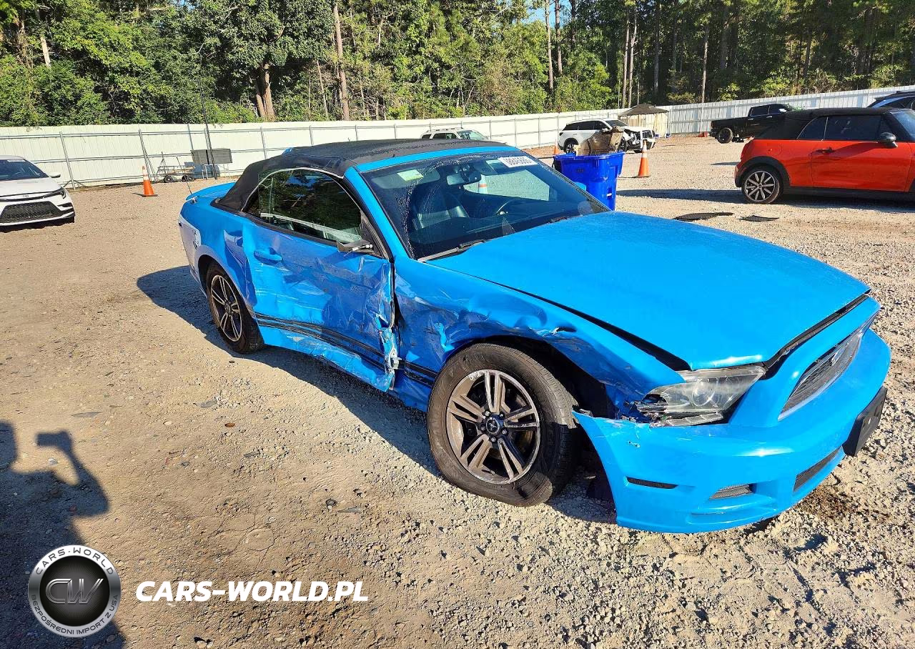 2013 Ford Mustang VIN:1ZVBP8EM1D5229503 - 4