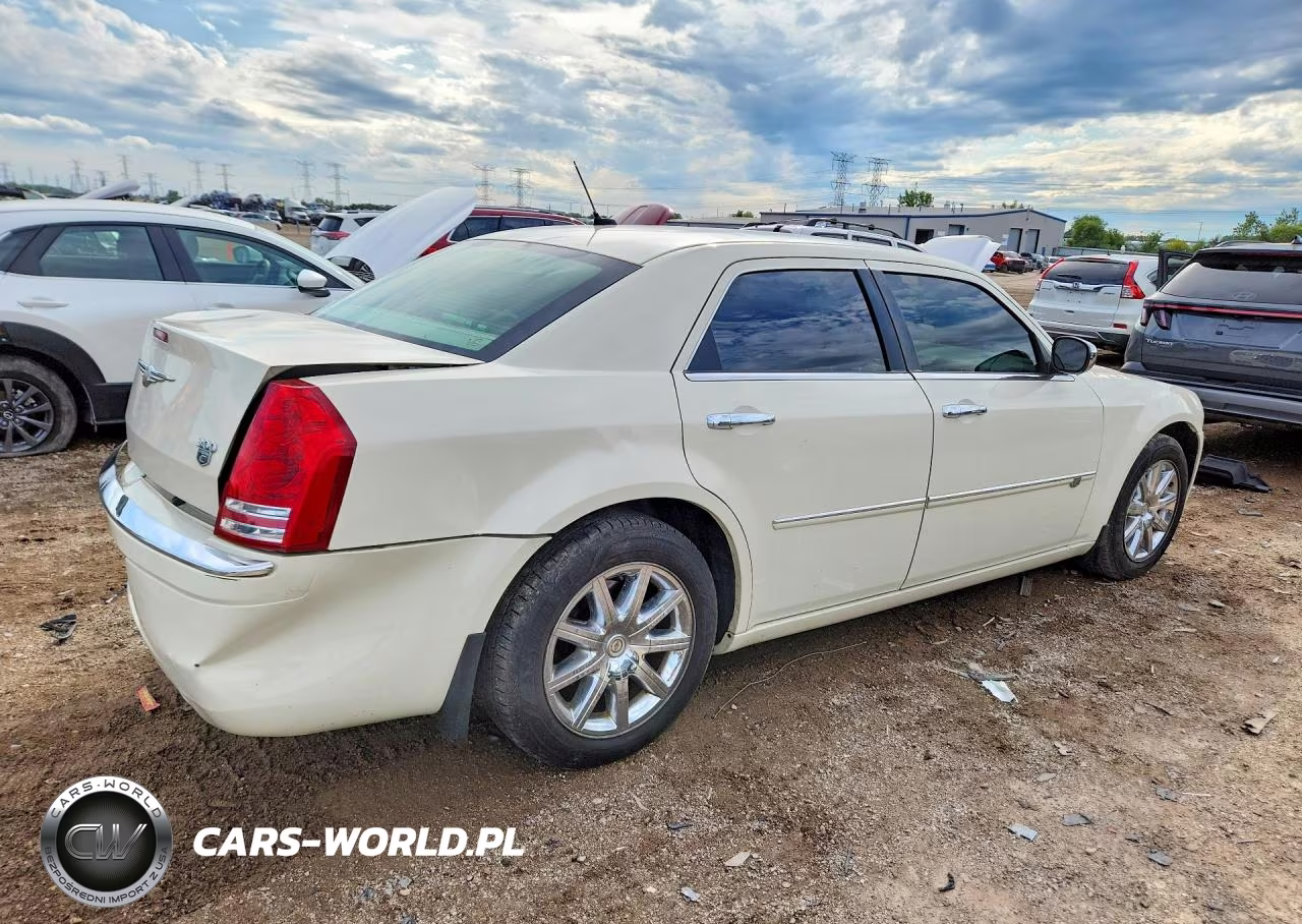 2008 Chrysler 300C VIN:2C3KA63H98H123897 - 3