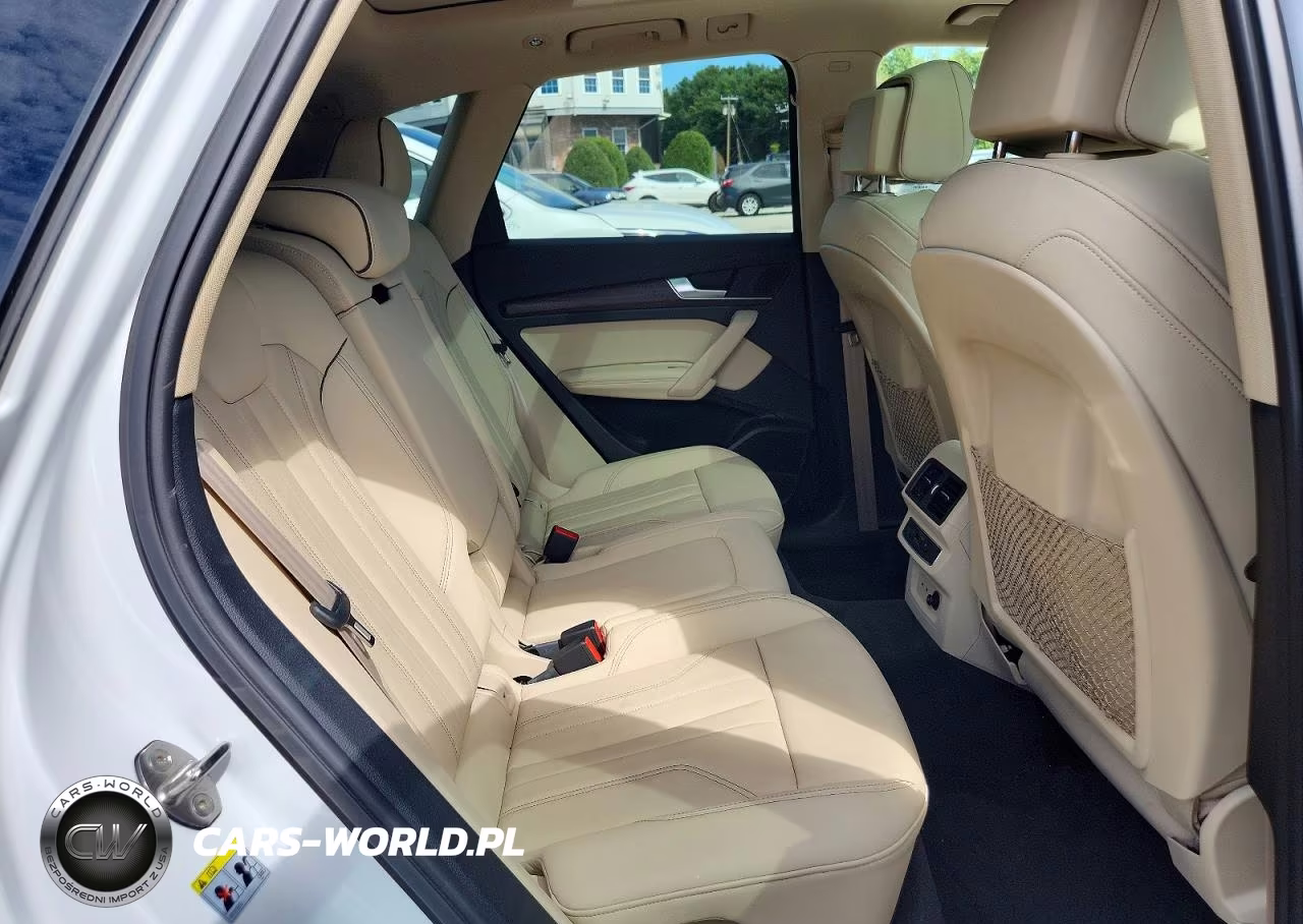 2025 Audi Q5 Premium Plus 45 VIN:WA1EAAFY0S2051778 - 11