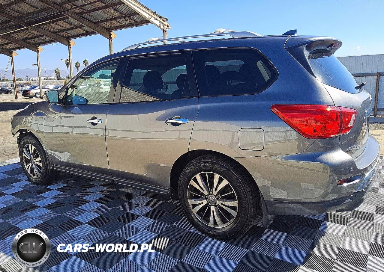 2019 Nissan Pathfinder S VIN:5N1DR2MN2KC647618 - 2