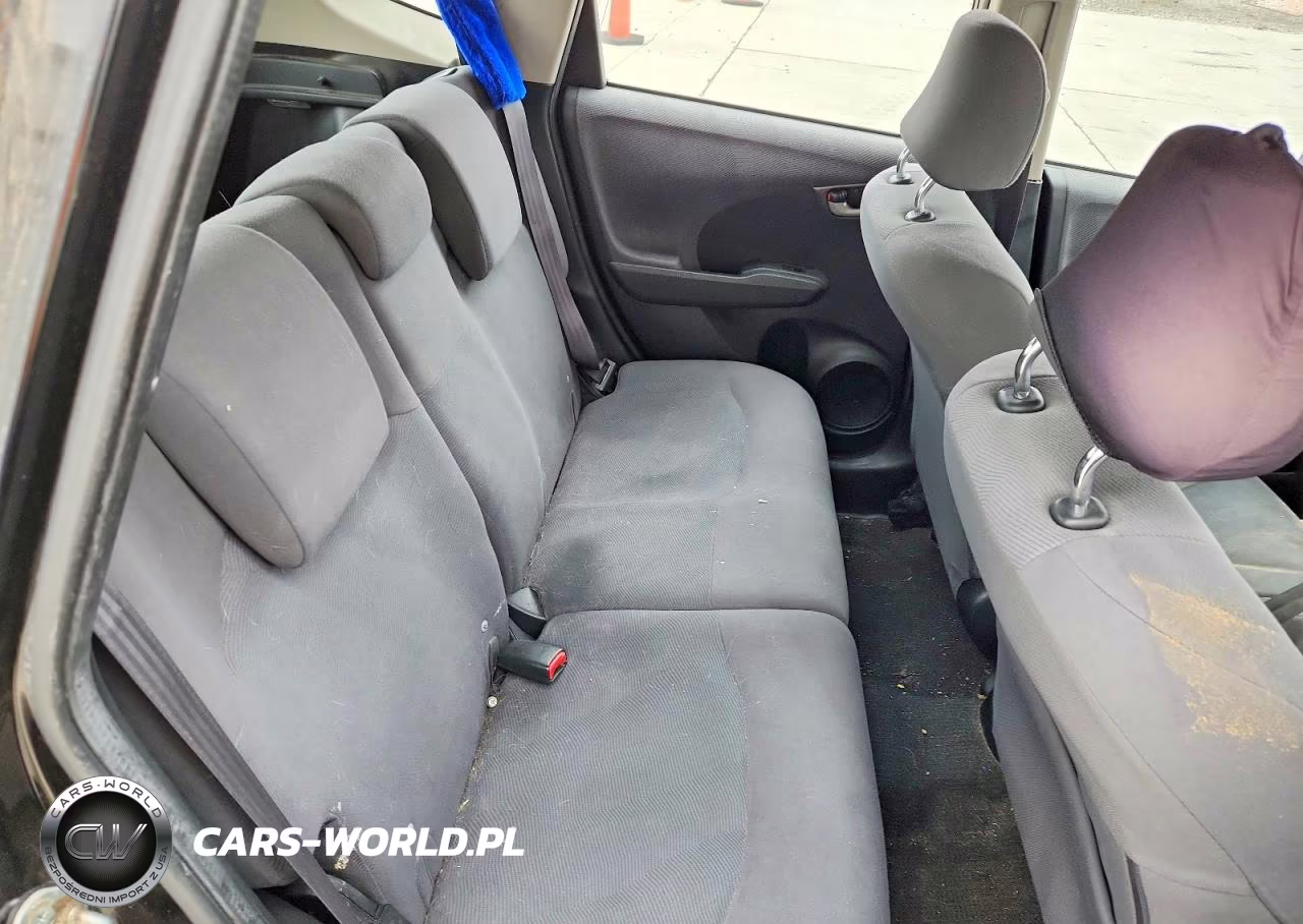 2013 Honda Fit VIN:JHMGE8G36DC063508 - 10