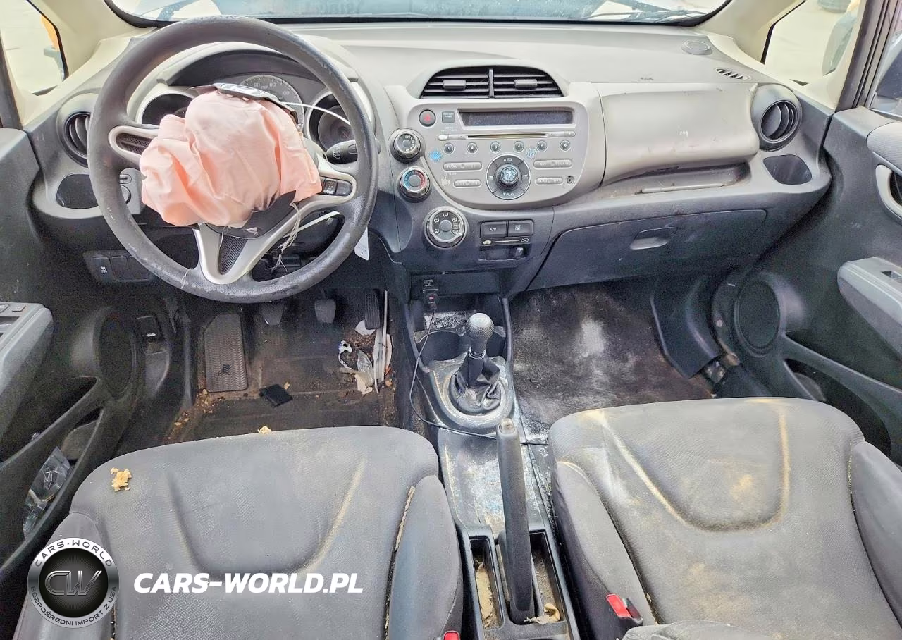 2013 Honda Fit VIN:JHMGE8G36DC063508 - 8