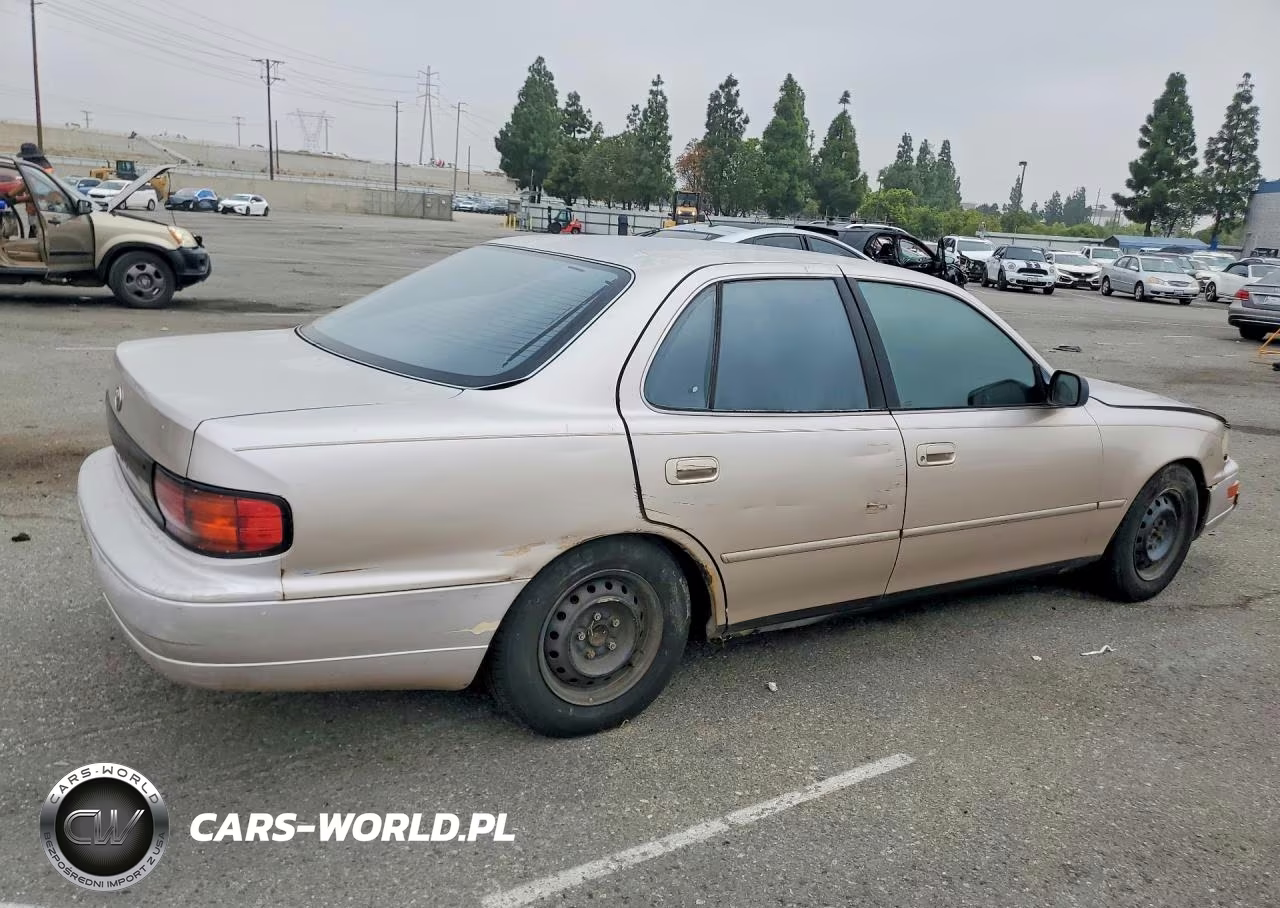 1994 Toyota Camry Dx VIN:JT2SK11E8R0230524 - 3