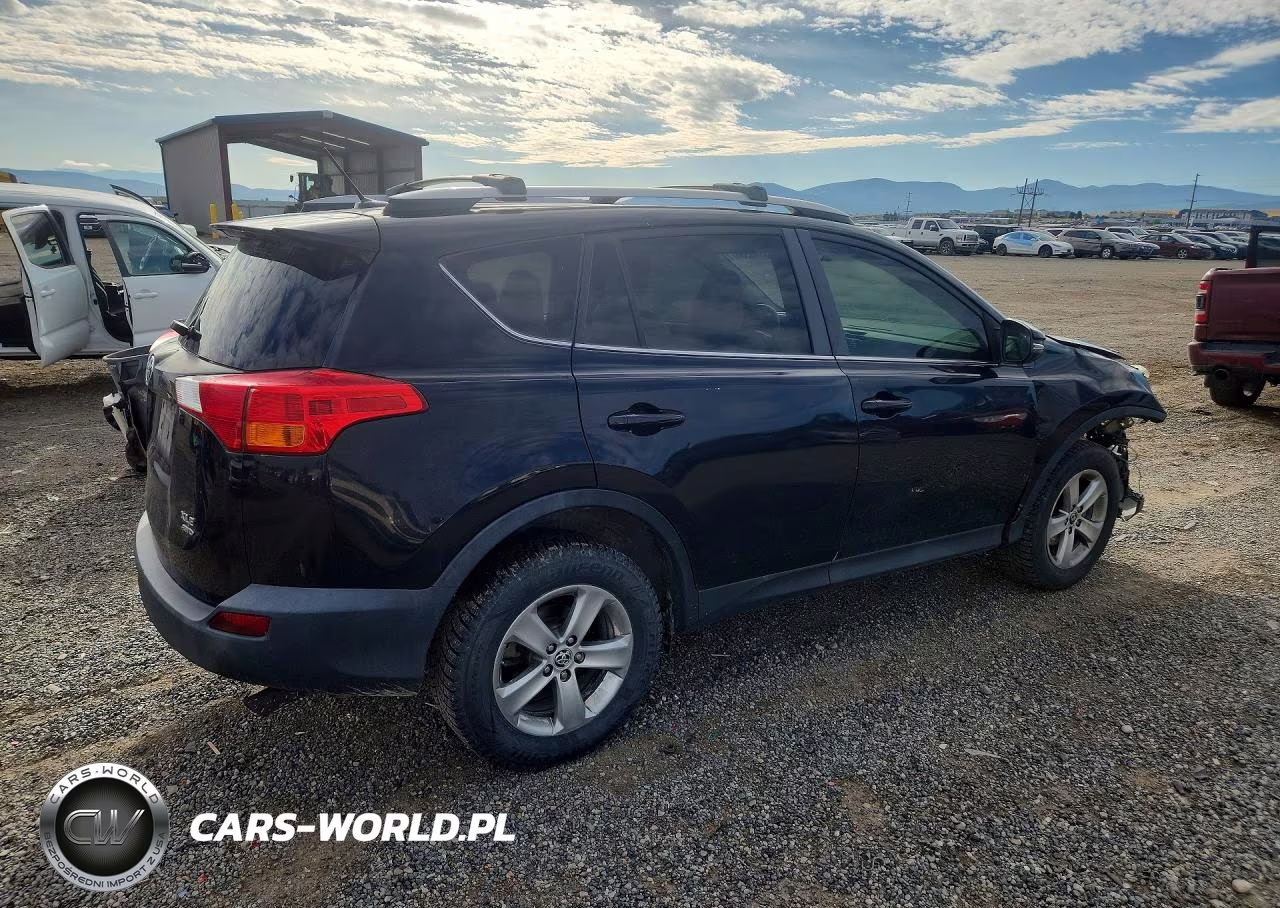 2015 Toyota Rav4 Xle VIN:2T3RFREV4FW229753 - 3