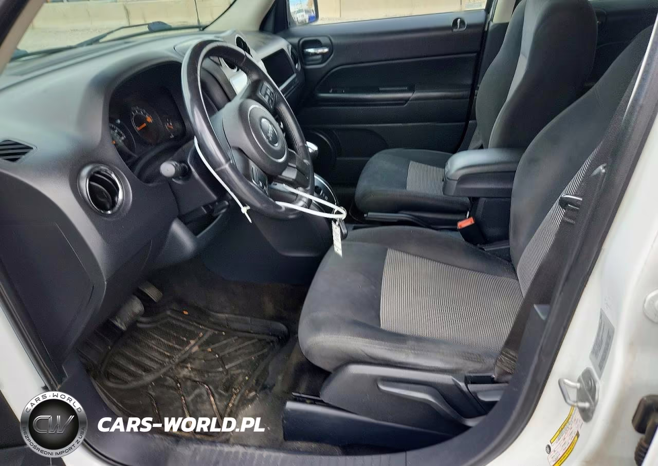 2015 Jeep Patriot Latitude VIN:1C4NJRFB5FD379482 - 7