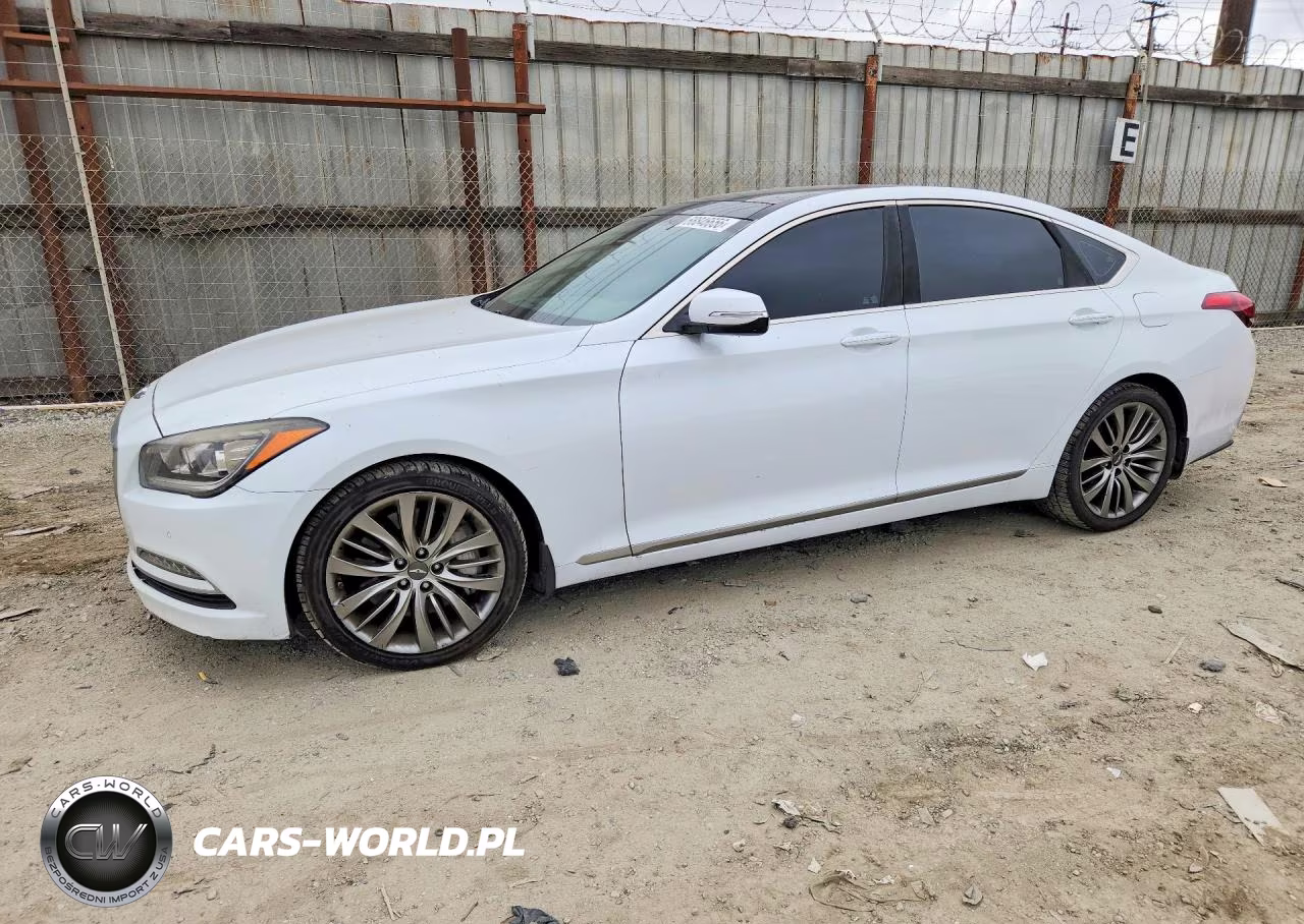 2015 Hyundai Genesis 5.0L – zdjęcie 1 z 12