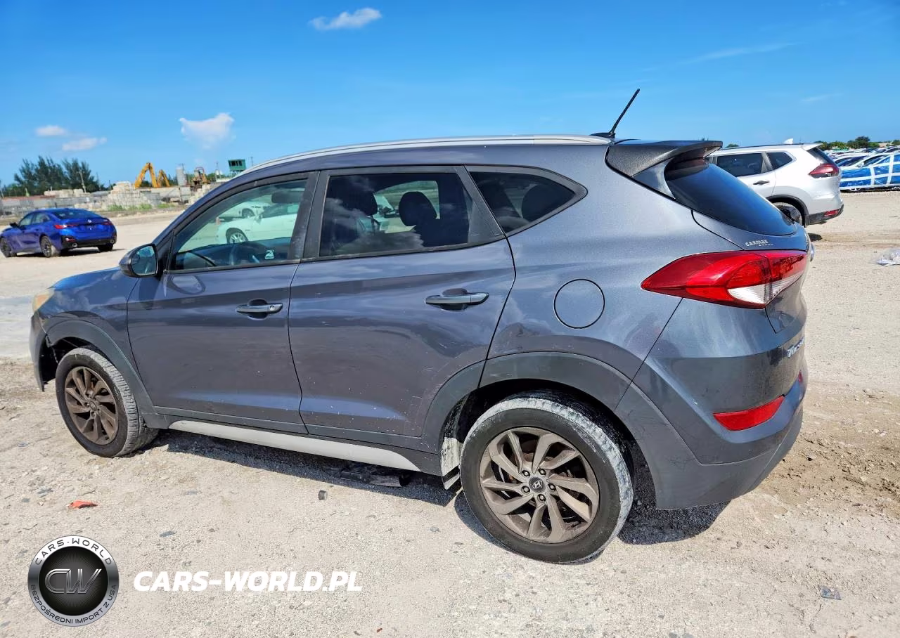 2017 Hyundai Tucson Se VIN:KM8J33A49HU496334 - 2