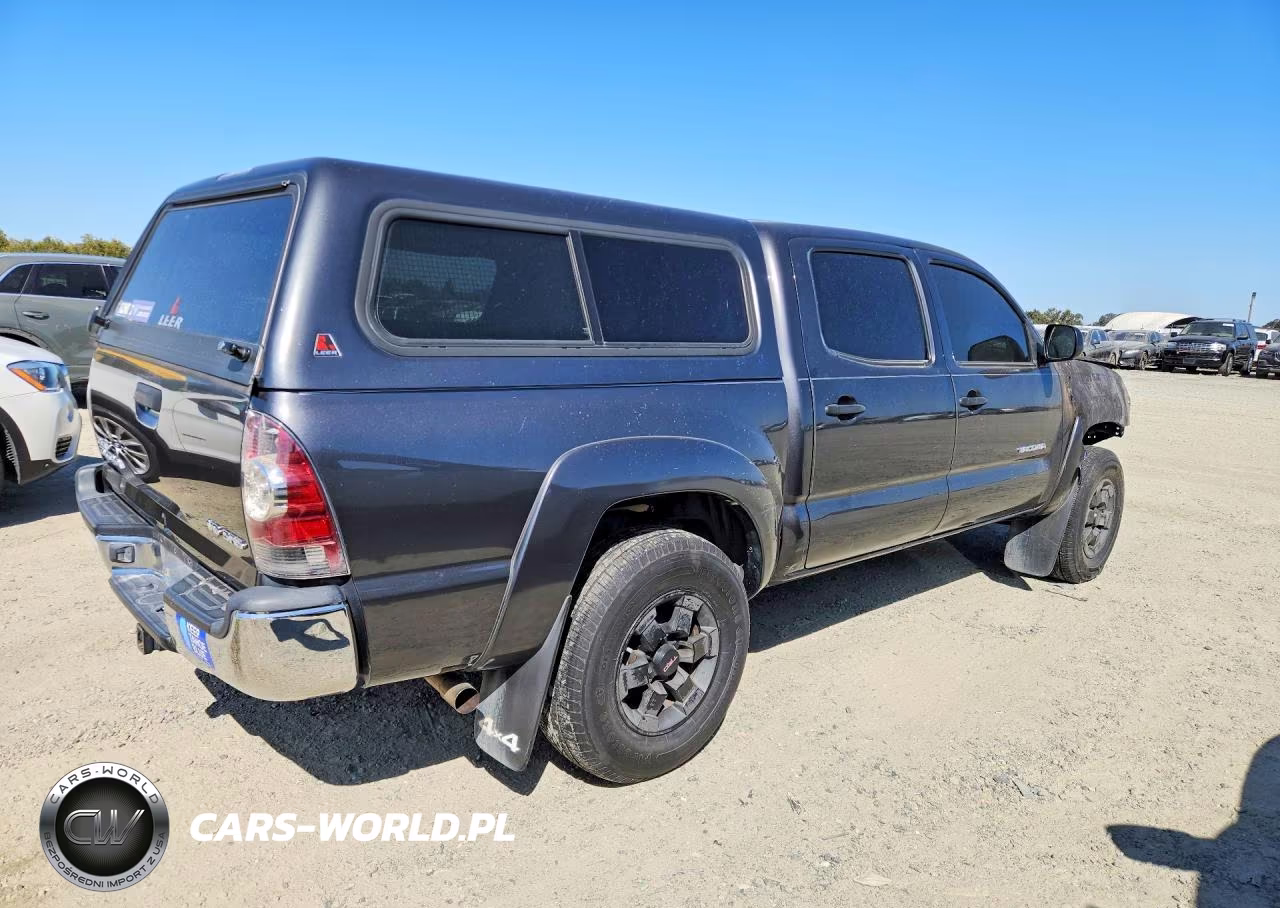 2010 Toyota Tacoma V6 VIN:3TMLU4EN2AM055674 - 3