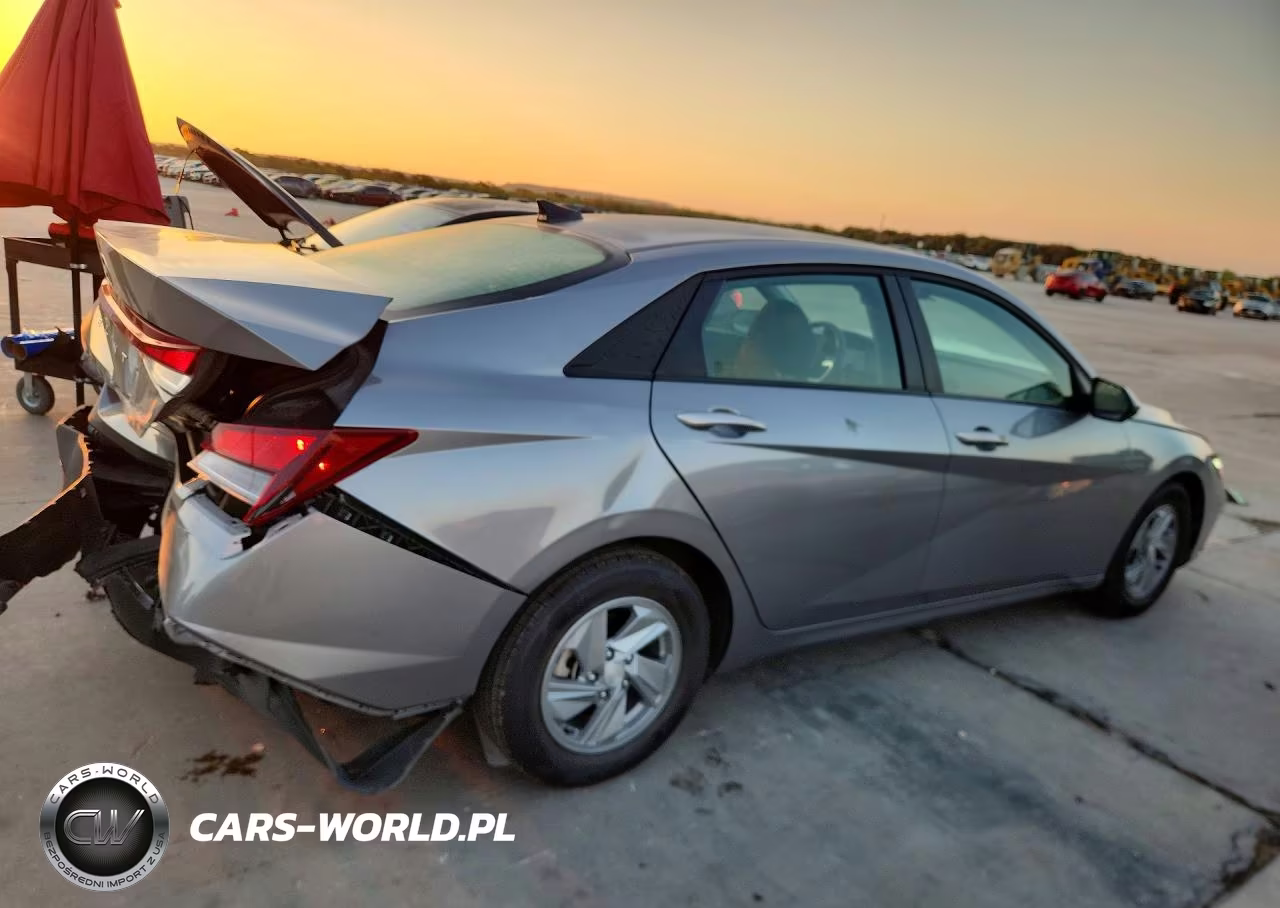 2025 Hyundai Elantra Se VIN:KMHLL4DG5SU025194 - 3