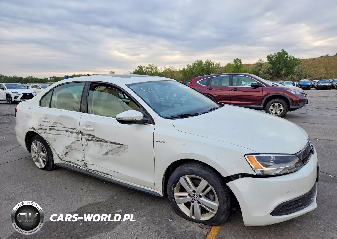 2014 Volkswagen Jetta Hybrid VIN:3VW637AJ4EM214587 - 4