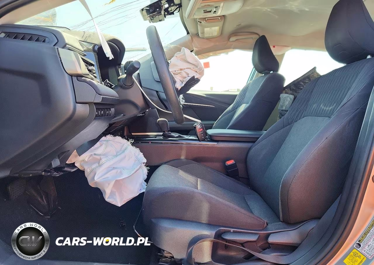 2026 Toyota Camry Le VIN:4T1DAACK7TU253035 - 7