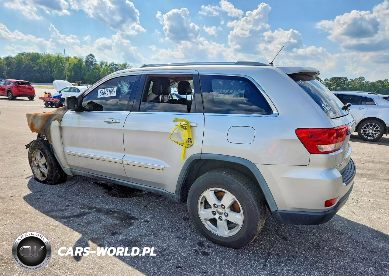 2011 Jeep Grand Cherokee Laredo VIN:1J4RR4GGXBC600575 - 2