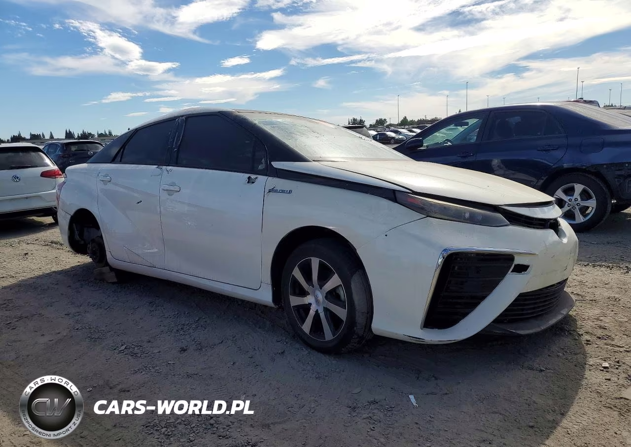 2017 Toyota Mirai VIN:JTDBVRBD5HA001987 - 4