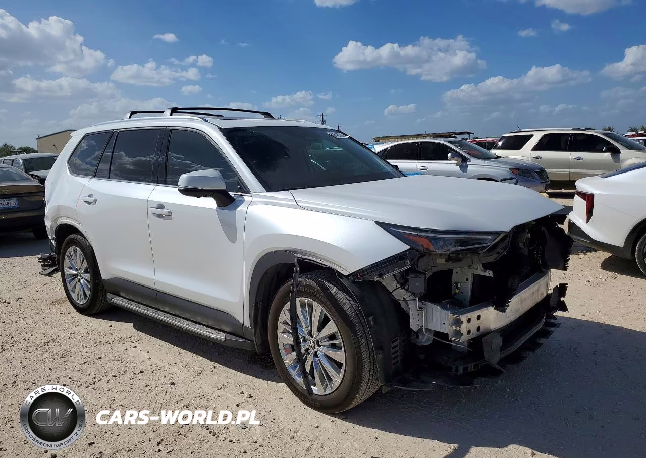 2025 Toyota Grand Highlander Platinum VIN:5TDAAAB59SS100825 - 4