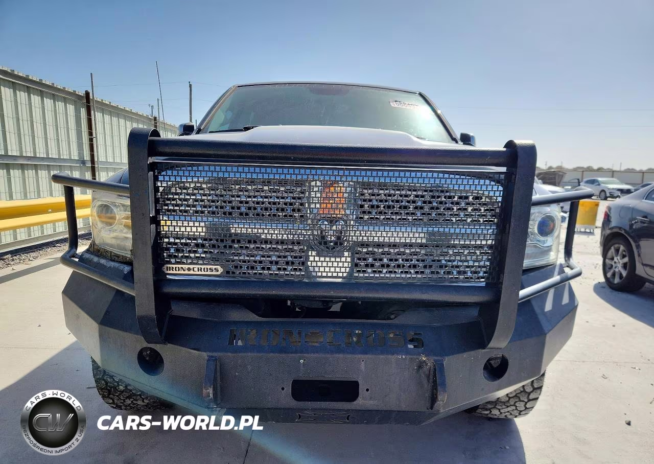 2018 Ram 1500 Laramie VIN:1C6RR7NT0JS110522 - 5