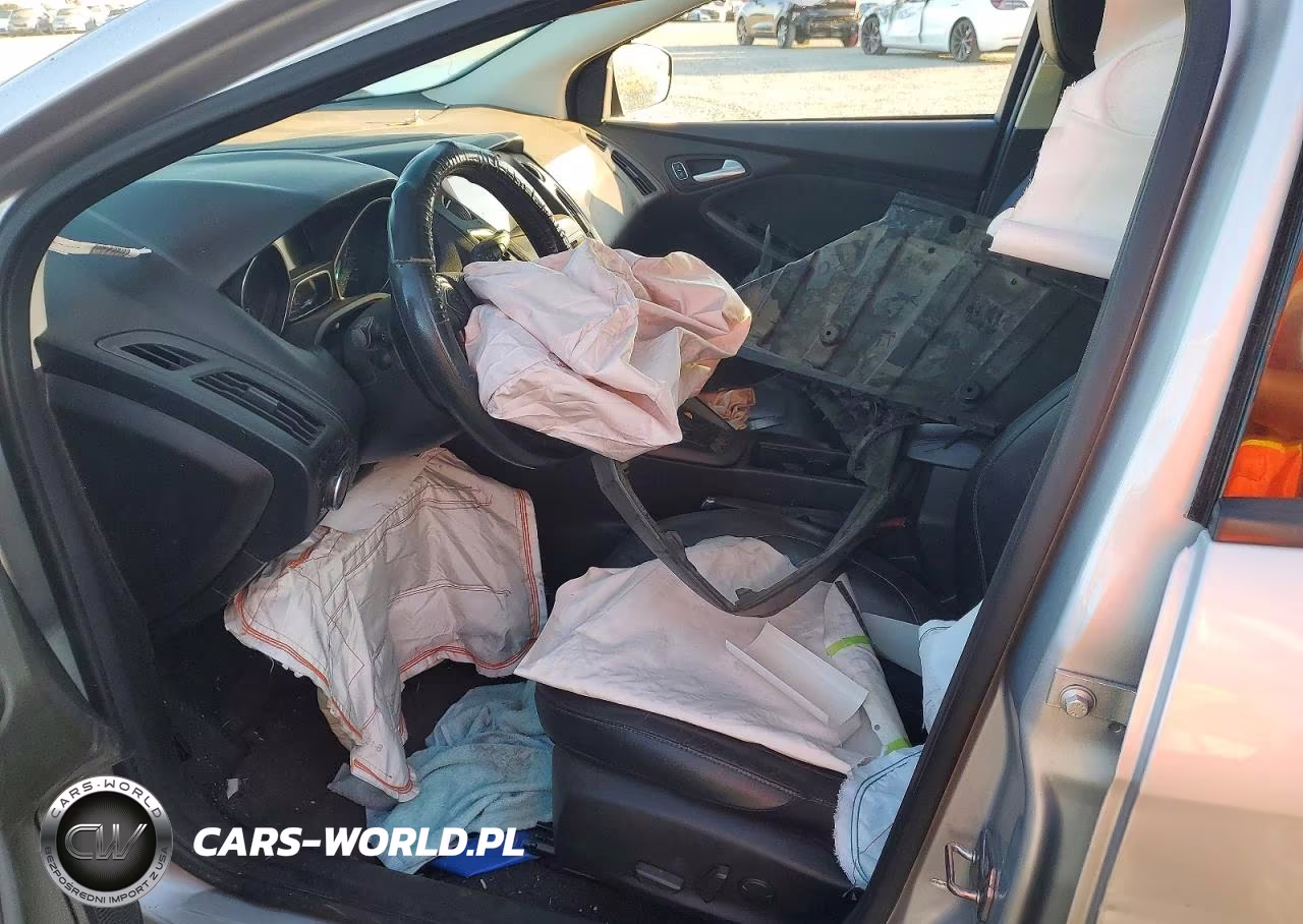 2016 Ford Focus Se VIN:1FADP3K2XGL329218 - 7