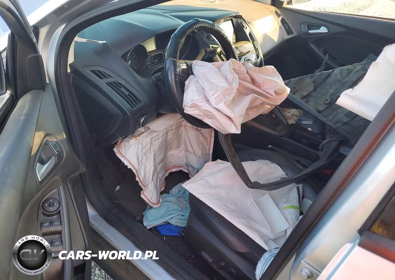 2016 Ford Focus Se VIN:1FADP3K2XGL329218 - 8
