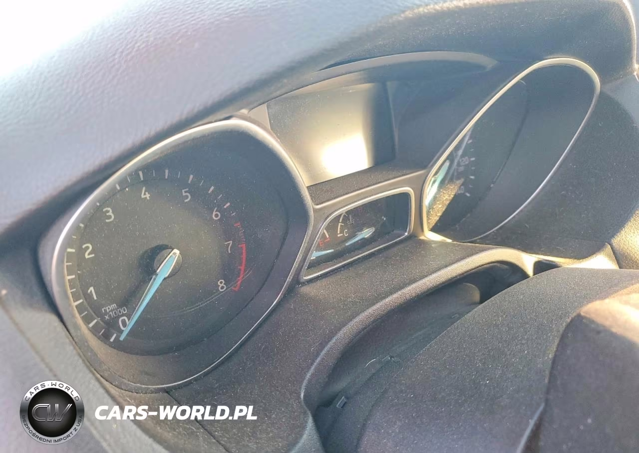 2016 Ford Focus Se VIN:1FADP3K2XGL329218 - 9