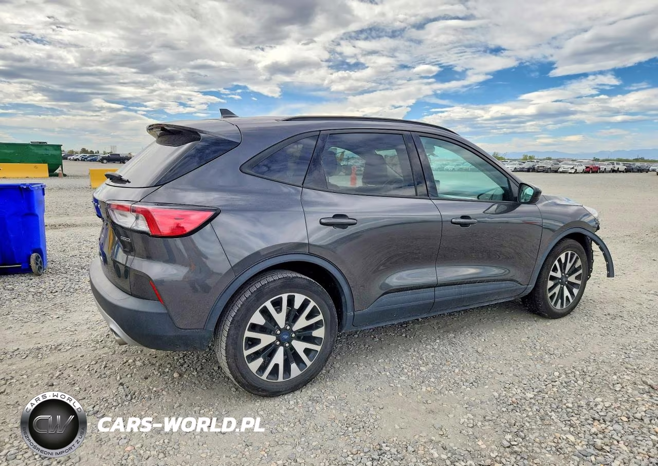 2020 Ford Escape Se Sport VIN:1FMCU9BZ1LUC30558 - 3