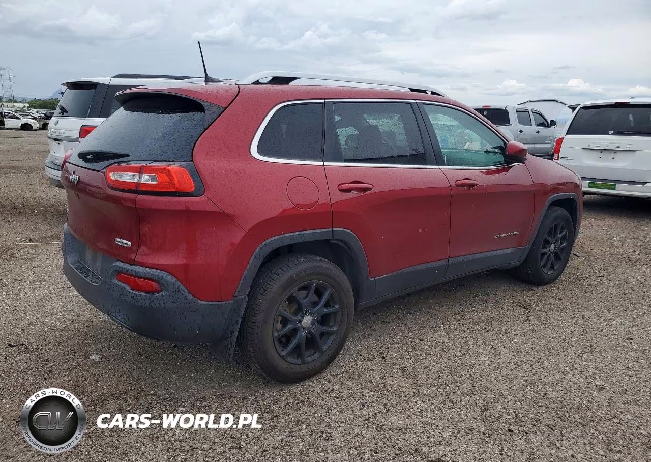 2016 Jeep Cherokee Latitude VIN:1C4PJMCB7GW111930 - 3