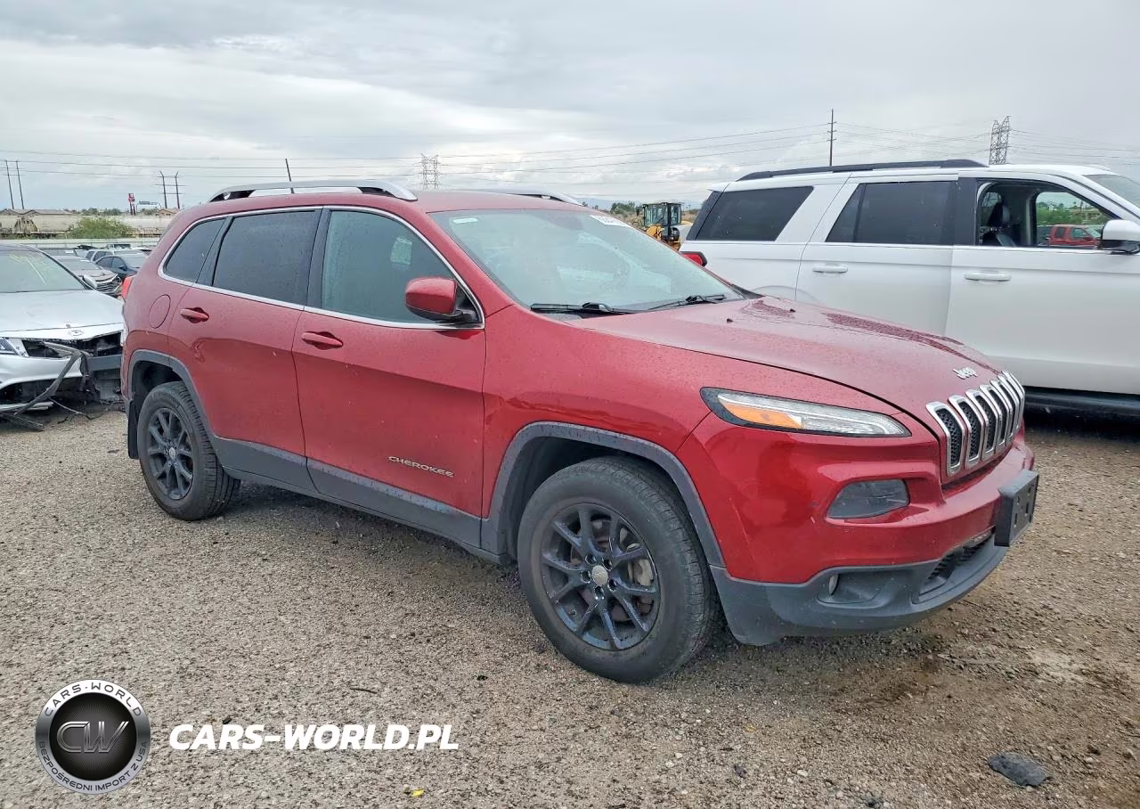 2016 Jeep Cherokee Latitude VIN:1C4PJMCB7GW111930 - 4