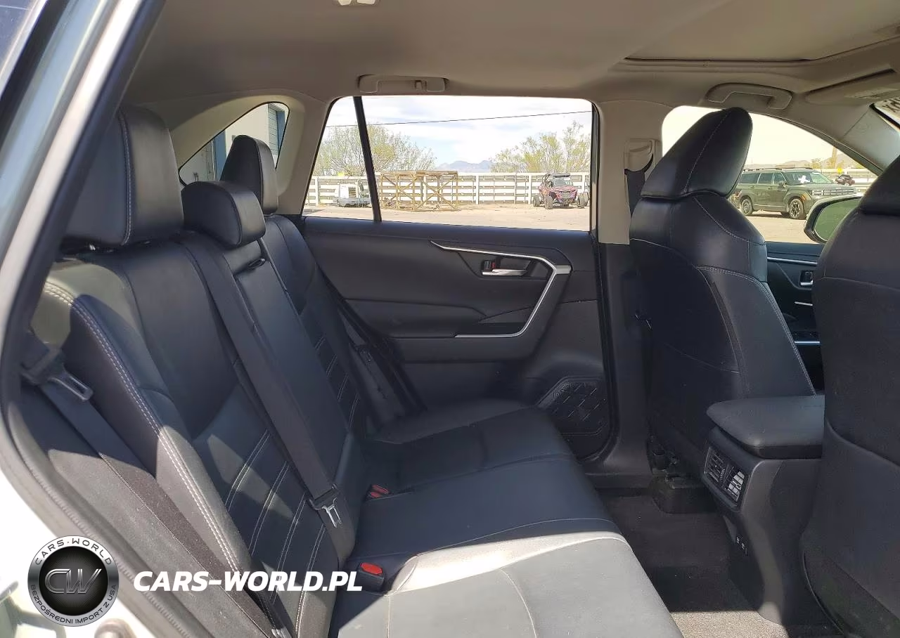 2021 Toyota Rav4 Xle Premium VIN:JTMA1RFV5MD076837 - 11