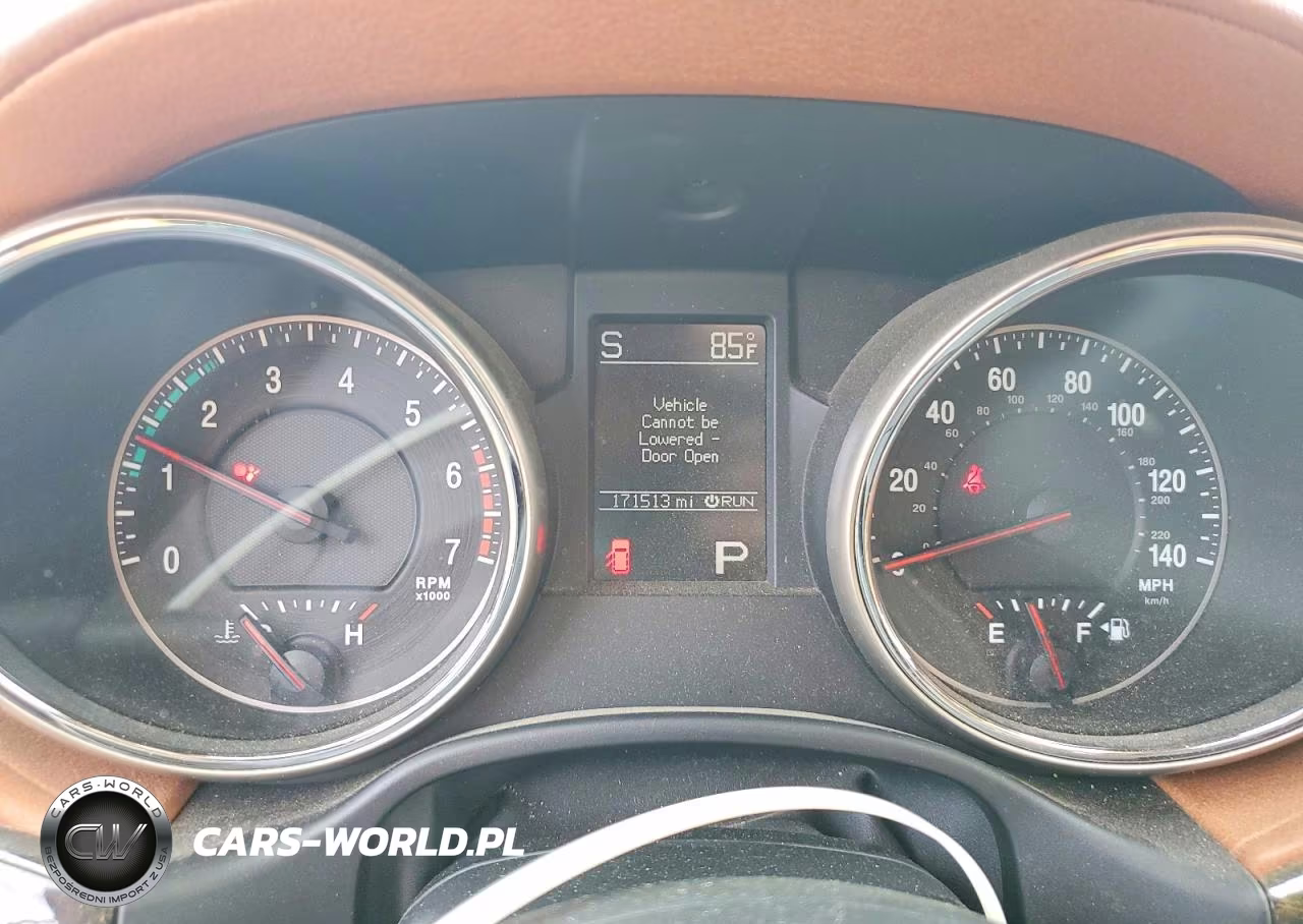 2011 Jeep Grand Cherokee Overland VIN:1J4RR6GTXBC735175 - 9