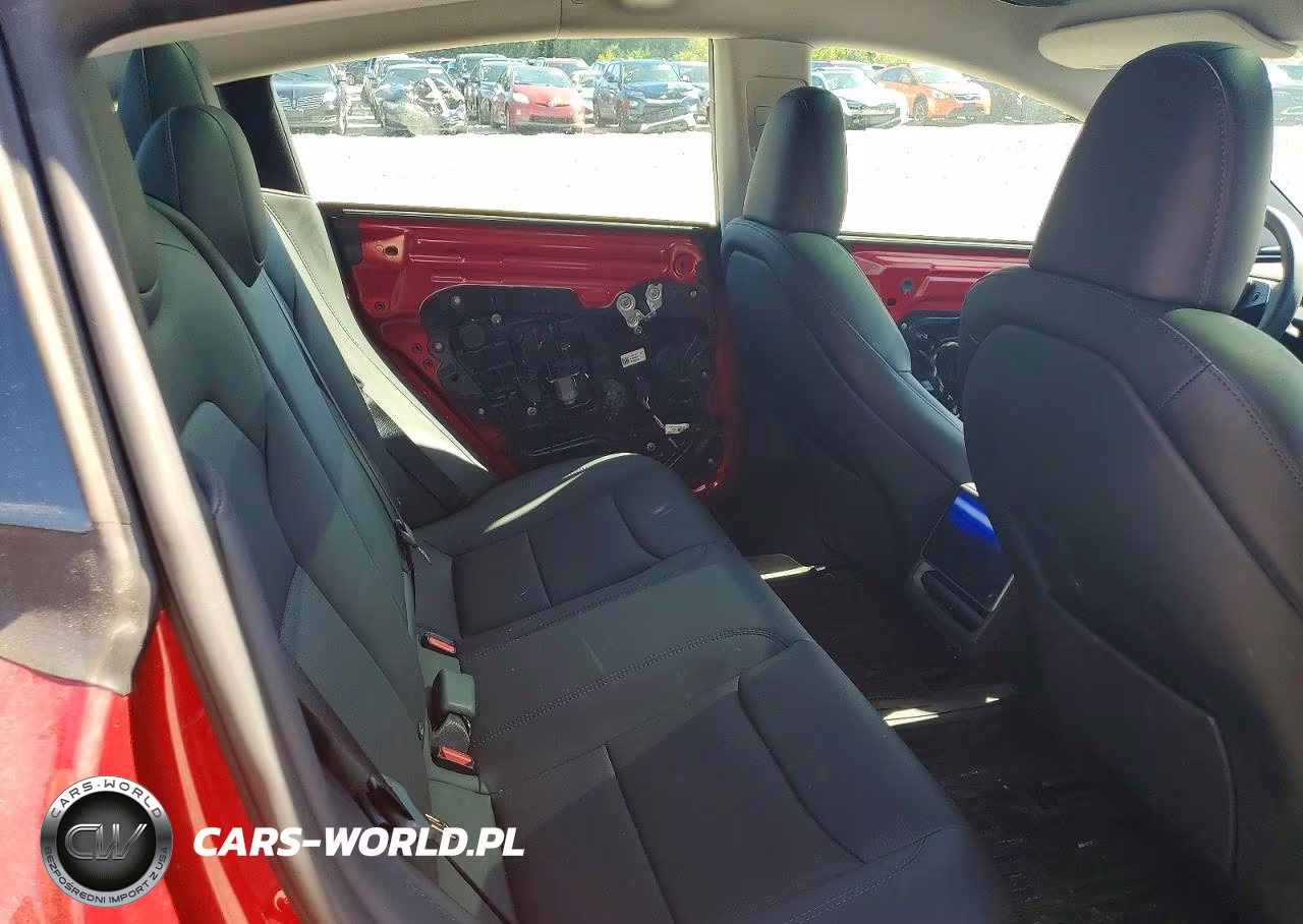 2024 Tesla Model 3 VIN:5YJ3E1EB0RF823346 - 10