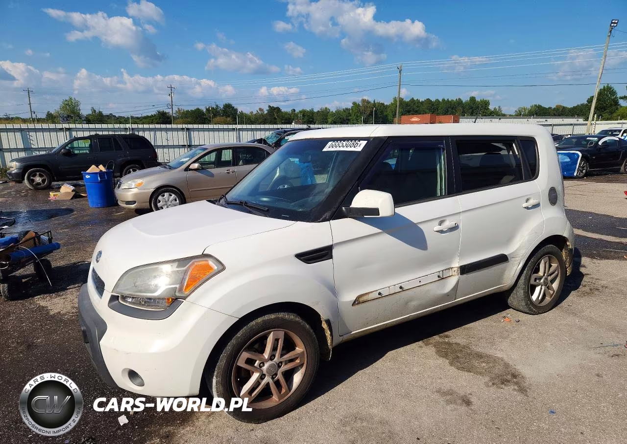 2011 Kia Soul + VIN:KNDJT2A21B7708842 - 1