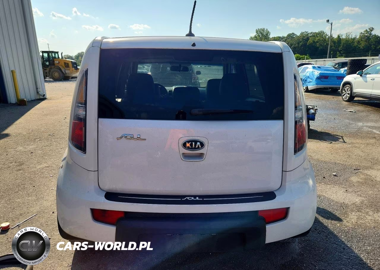 2011 Kia Soul + VIN:KNDJT2A21B7708842 - 6