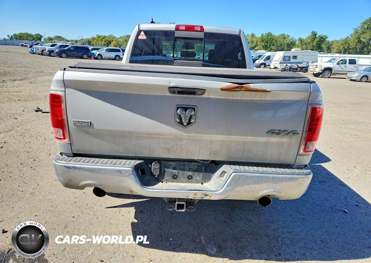 2018 Ram 1500 Laramie VIN:1C6RR7NT7JS172533 - 6