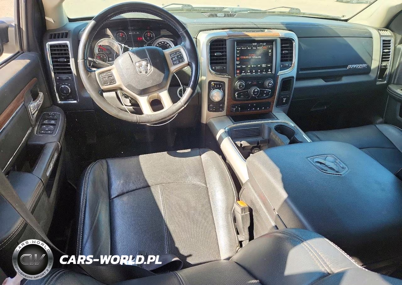 2018 Ram 1500 Laramie VIN:1C6RR7NT7JS172533 - 8