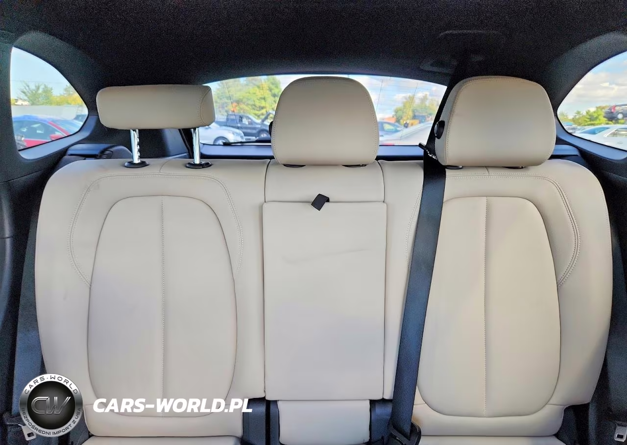 2021 BMW X1 xDrive28I VIN:WBXJG9C06M5S36793 - 10