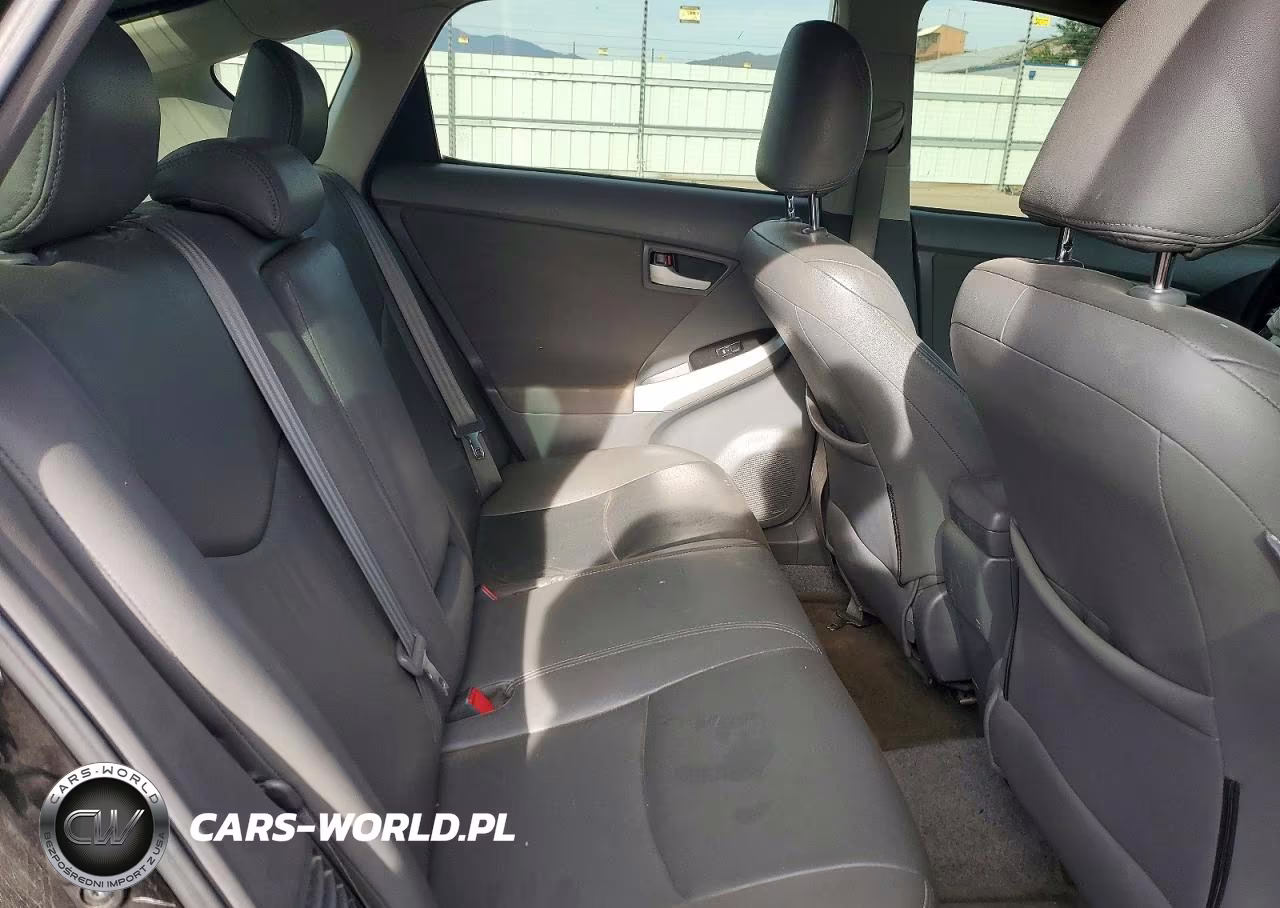 2011 Toyota Prius Three VIN:JTDKN3DU5B5299323 - 10