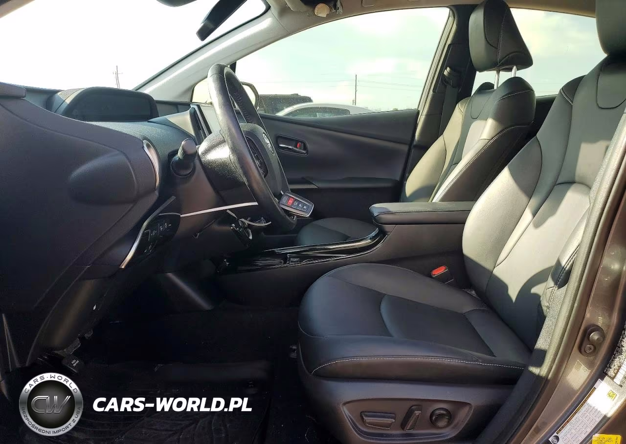 2020 Toyota Prius Prime Limited VIN:JTDKARFP2L3161340 - 7