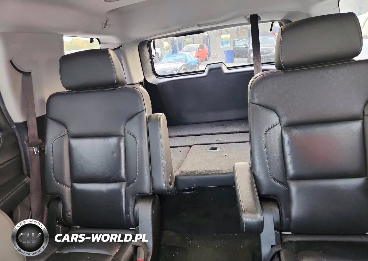 2018 Chevrolet Tahoe C1500 Premier VIN:1GNSCCKC5JR245244 - 10