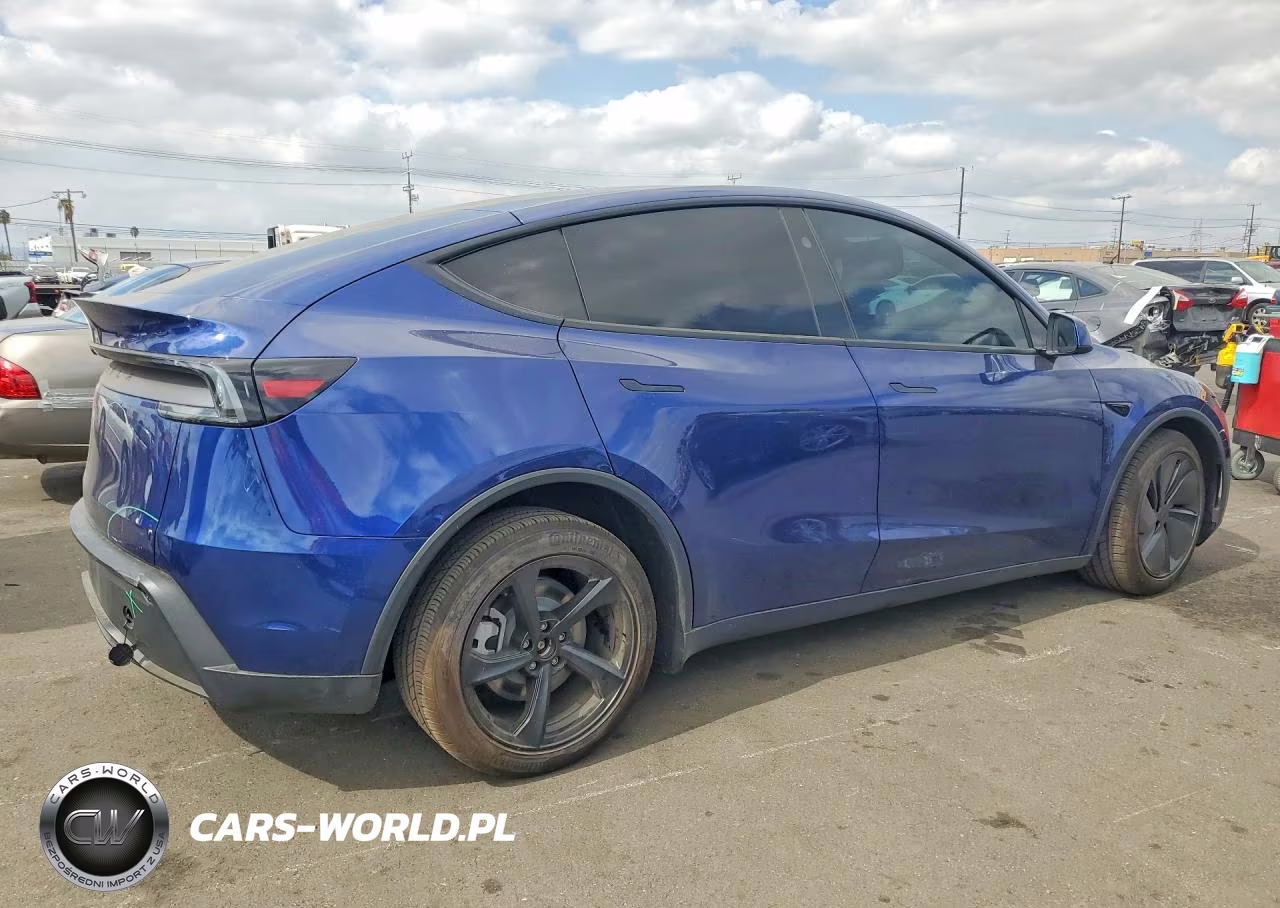 2026 Tesla Model Y VIN:7SAYGDED3TF610145 - 3