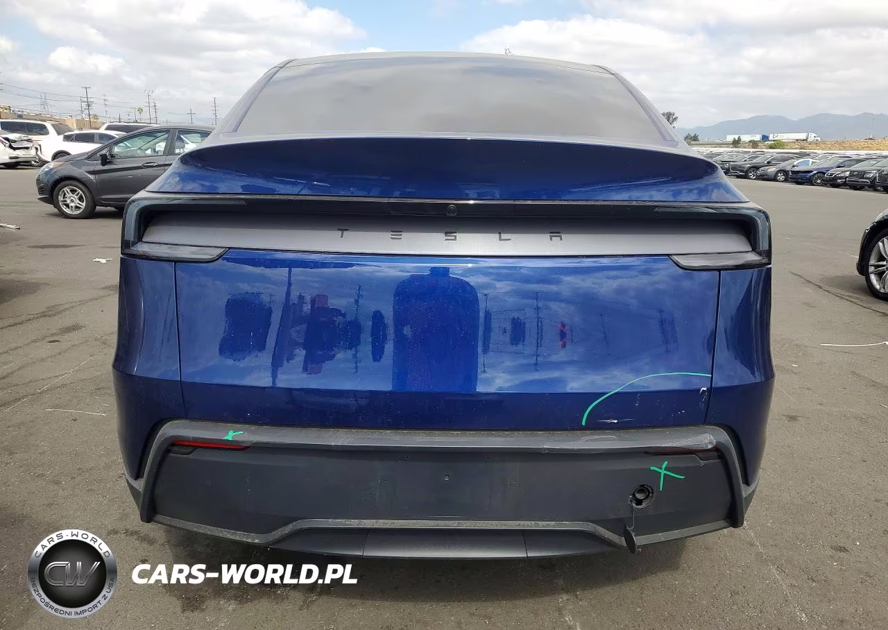 2026 Tesla Model Y VIN:7SAYGDED3TF610145 - 6