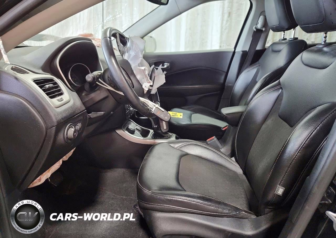 2020 Jeep Compass Latitude VIN:3C4NJDBB5LT239690 - 7